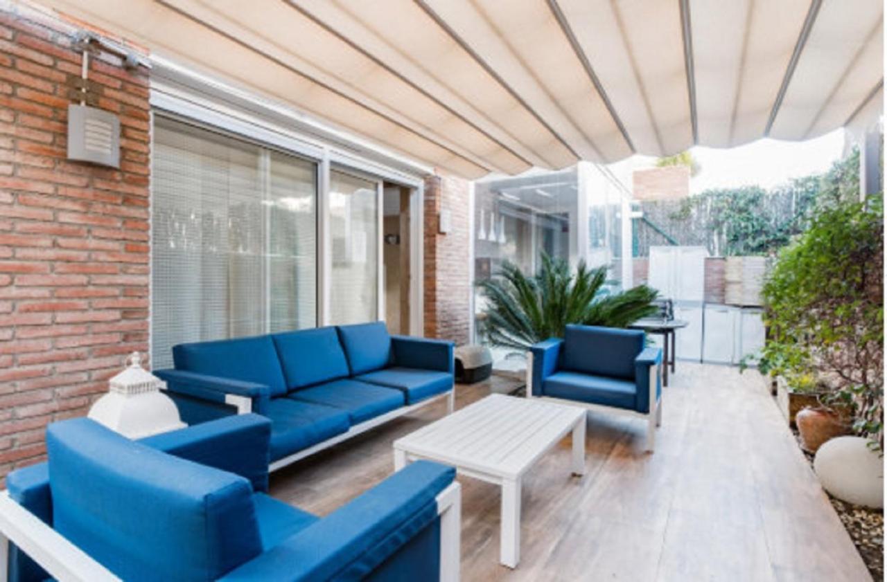 Bonito Duplex Con Piscina En Barcelona&Playa Apartment Tiana Exterior photo